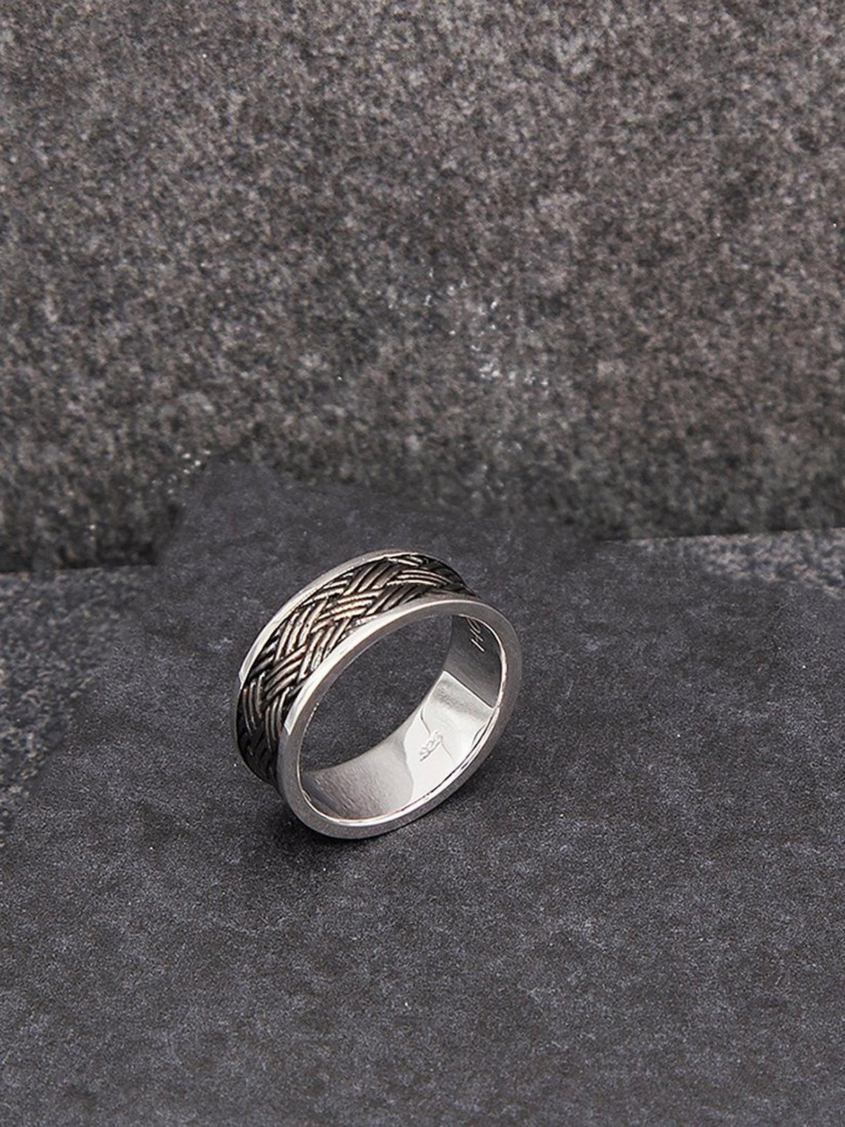 Hoxton London Men's Bamboo Oxidised 9.5g Ring Solid Sterling Silver Size T