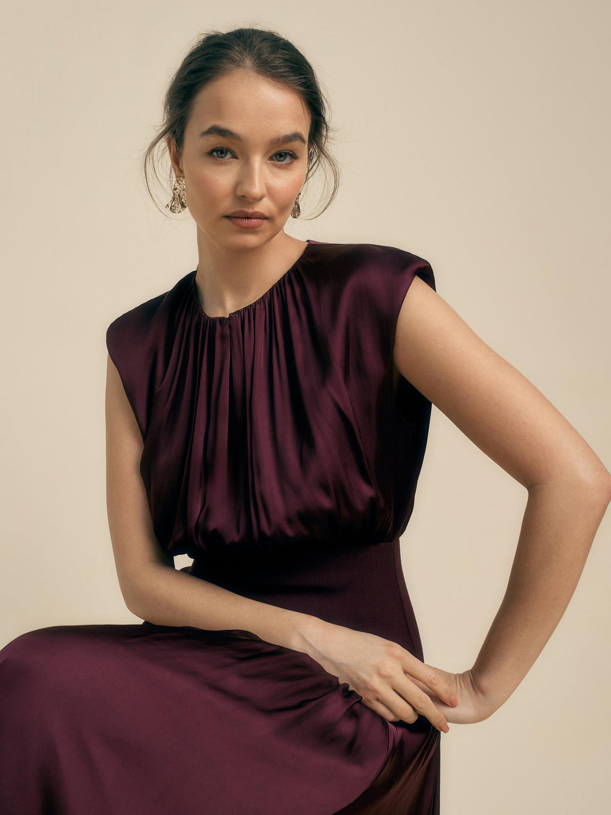 FLORERE Pleated A-Line Sleeveless Midi Womens Dress - Burgundy - Size 8