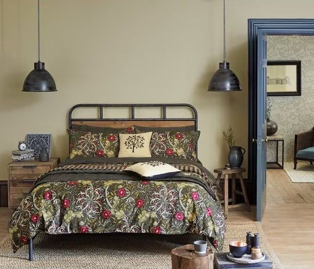 Morris & Co. Seaweed Floral Black/Multi Cotton Duvet Cover Set - King Size