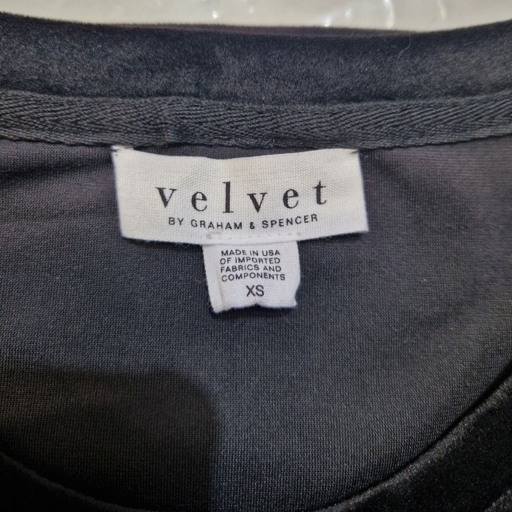 Velvet by Graham & Spencer Women’s Black Short Sleeve Crew Neck T-Shirt - XS