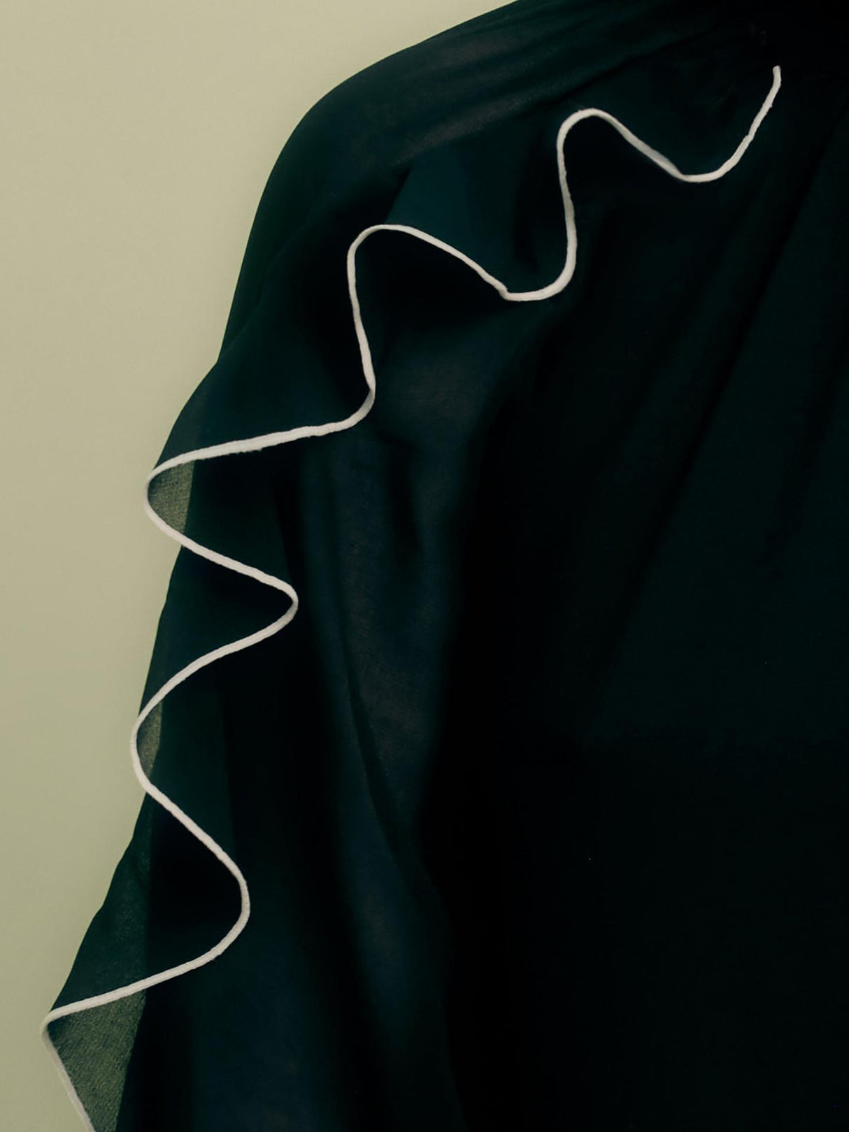 Florere Womens Regular Fit Contrast Ruffle Polyester Mini Dress - 16 - Black