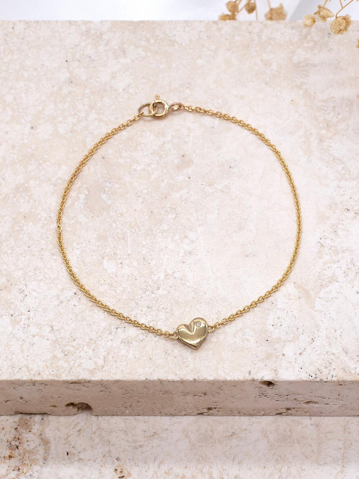 IBB Womens 9ct Yellow Gold 19cm Diamond Heart Charm Chain Bracelet - Gold