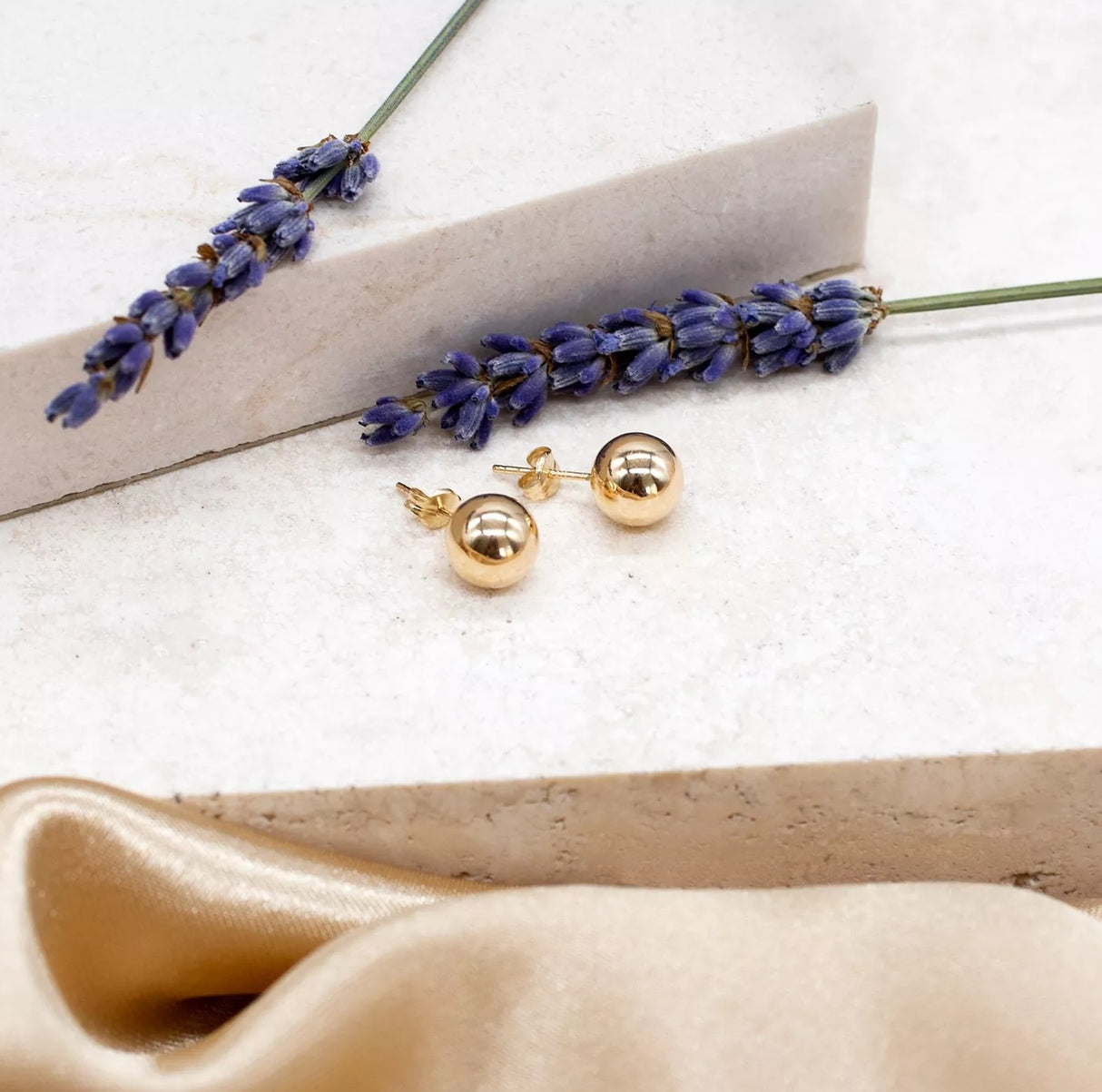 IBB Women's 18ct Yellow Gold 8mm Classic Polished Ball Stud Earrings - Gold