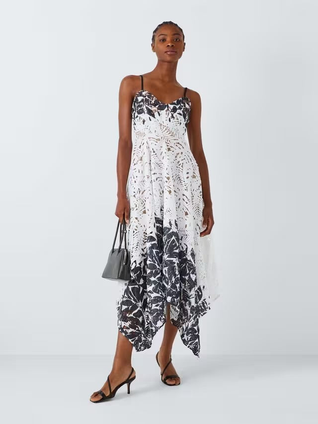 Elliatt Women's Anchor Floral Asymetric Midi Lace Dress - Black/White - M