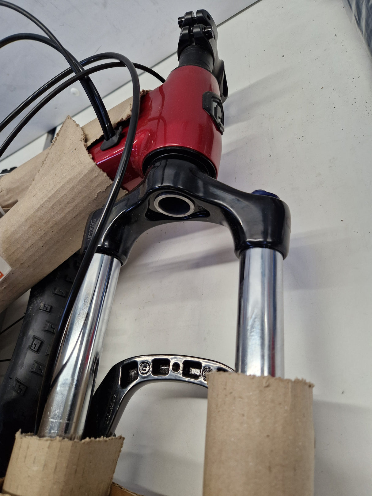 Polygon Xtrada 5 27.5" Wheel Unisex Mountain Bikes - Grey/Red - Small Frame