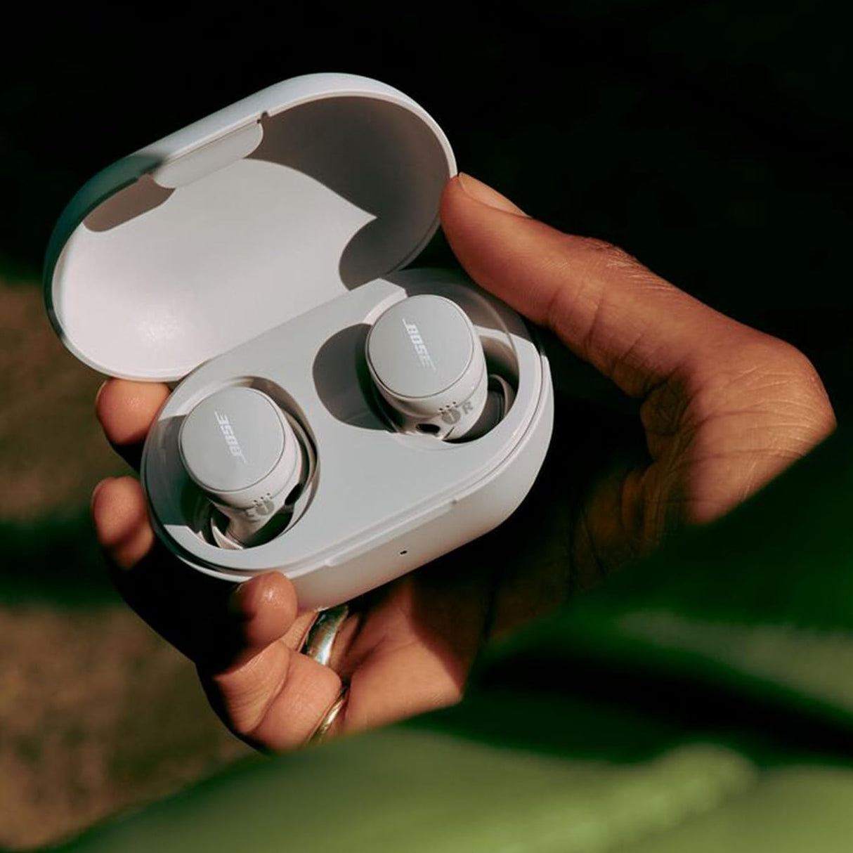 Bose QuietComfort Wireless Bluetooth Noise Cancelling Earbuds - White Smoke