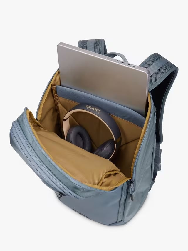 Thule Chasm 26L Weather-Resistant Backpack with Laptop Compartment - Grey