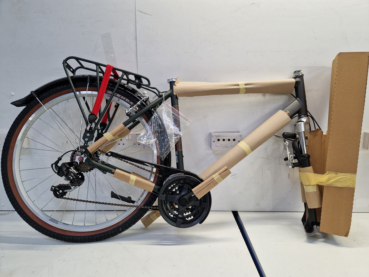 Raleigh Pioneer Trail Crossbar 21-Speed Grey/Green Hybrid Bike - Large 20''