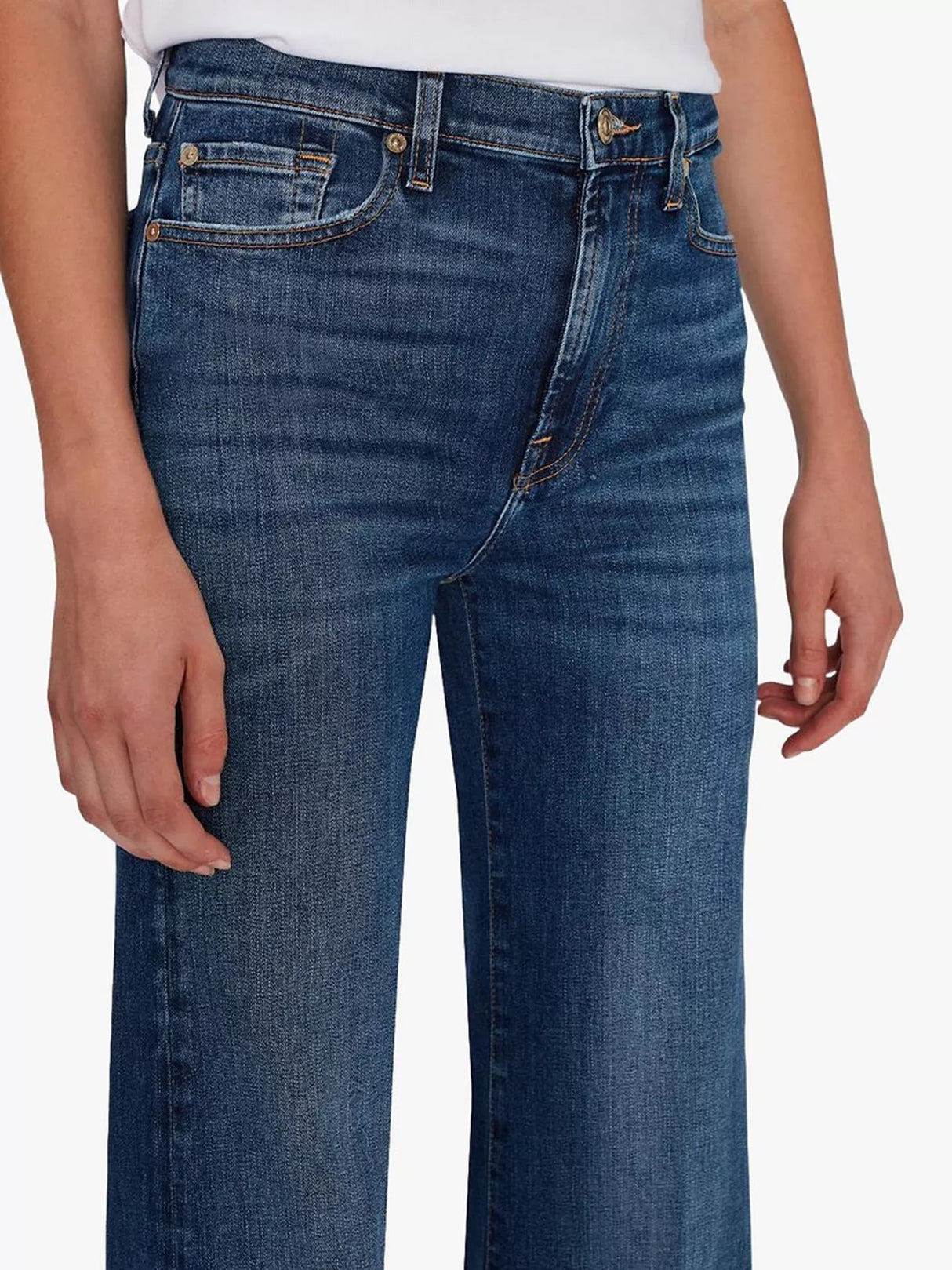 7 For All Mankind Modern Dojo High Rise Flared Jeans - Soho Light - Size 27
