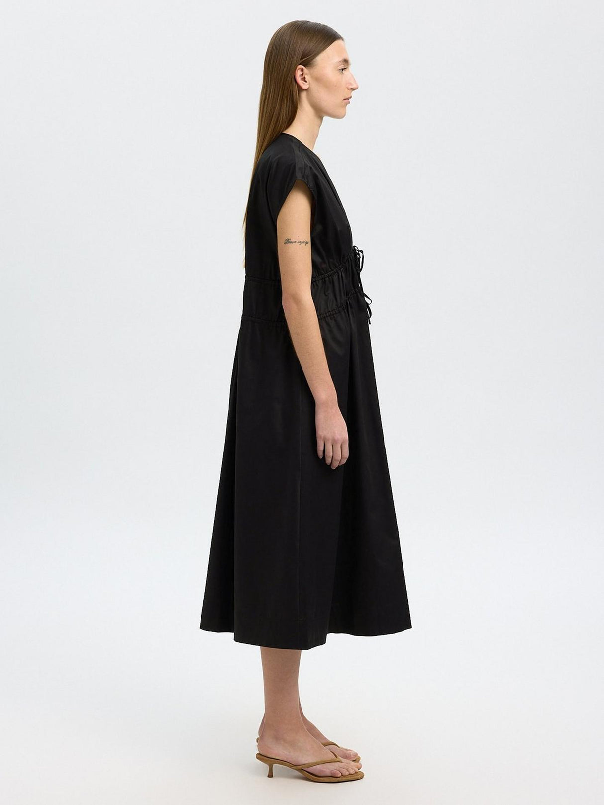 Selected Womens Regular Fit V-Neck Tie Cotton Midi Dress - Size 42 Black