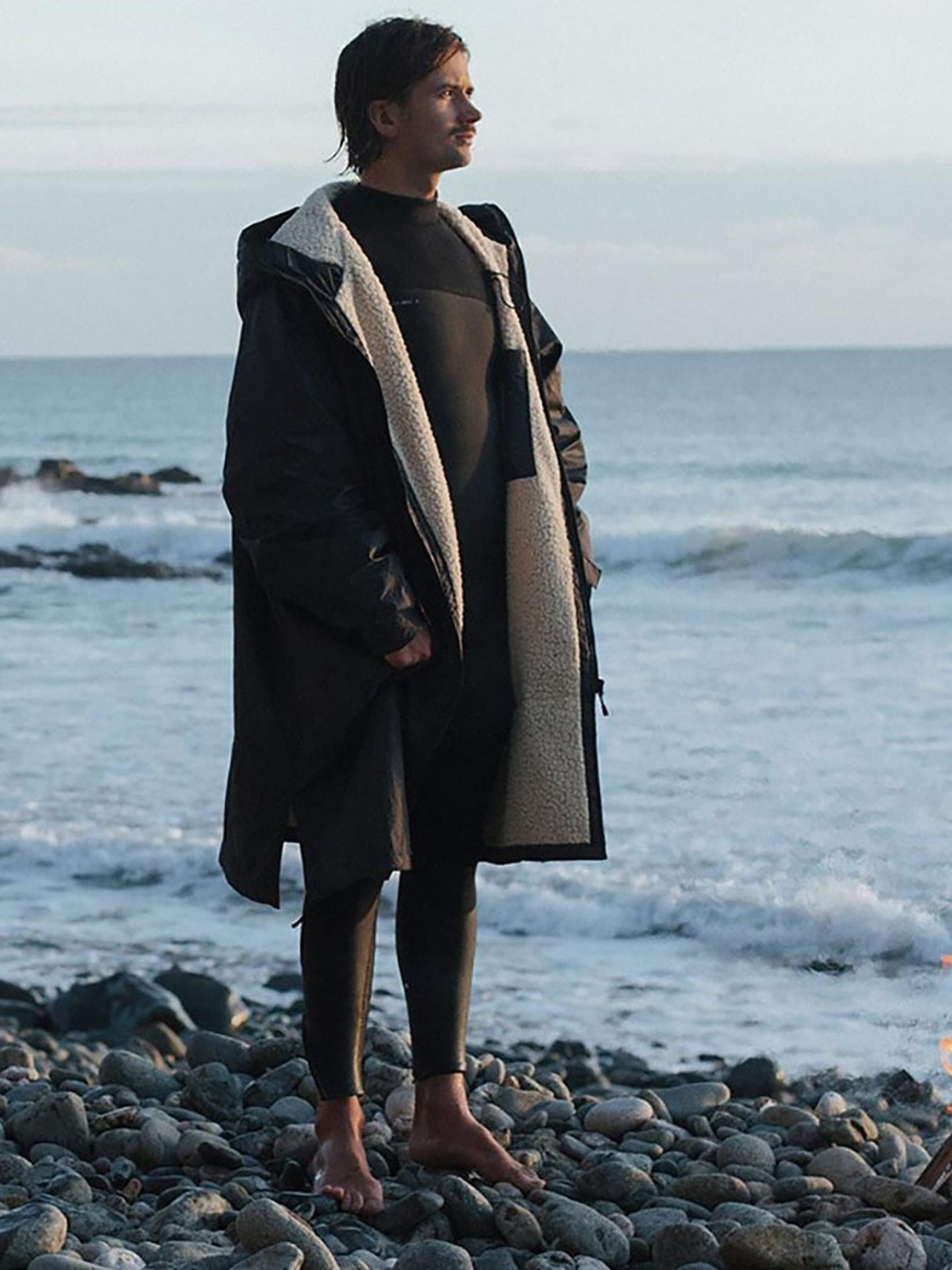 Passenger Escapism Polyester Unisex Regular Fit Changing Robe Size XL Black