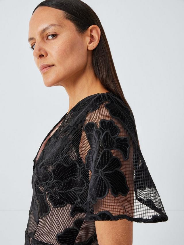 Elliatt Zara Womens V-Neck Velvet Floral Midi Dress Black - Size Medium