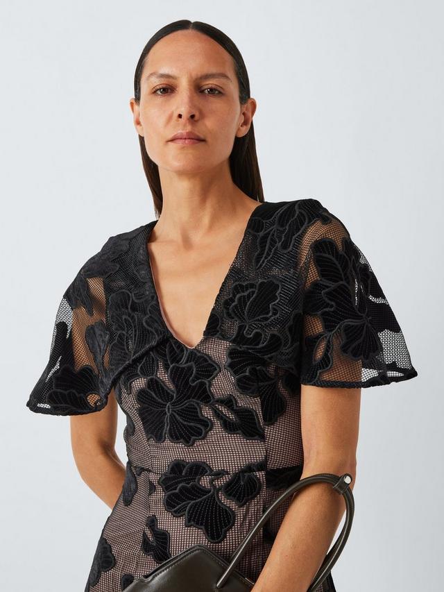 Elliatt Zara Womens V-Neck Velvet Floral Midi Dress Black - Size Medium