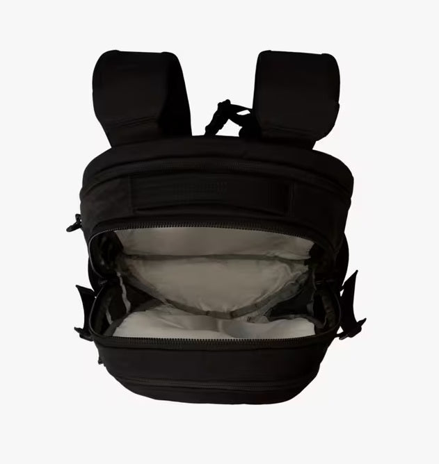 The North Face Recon 30L Sports Backpack with Laptop Compartment - Black