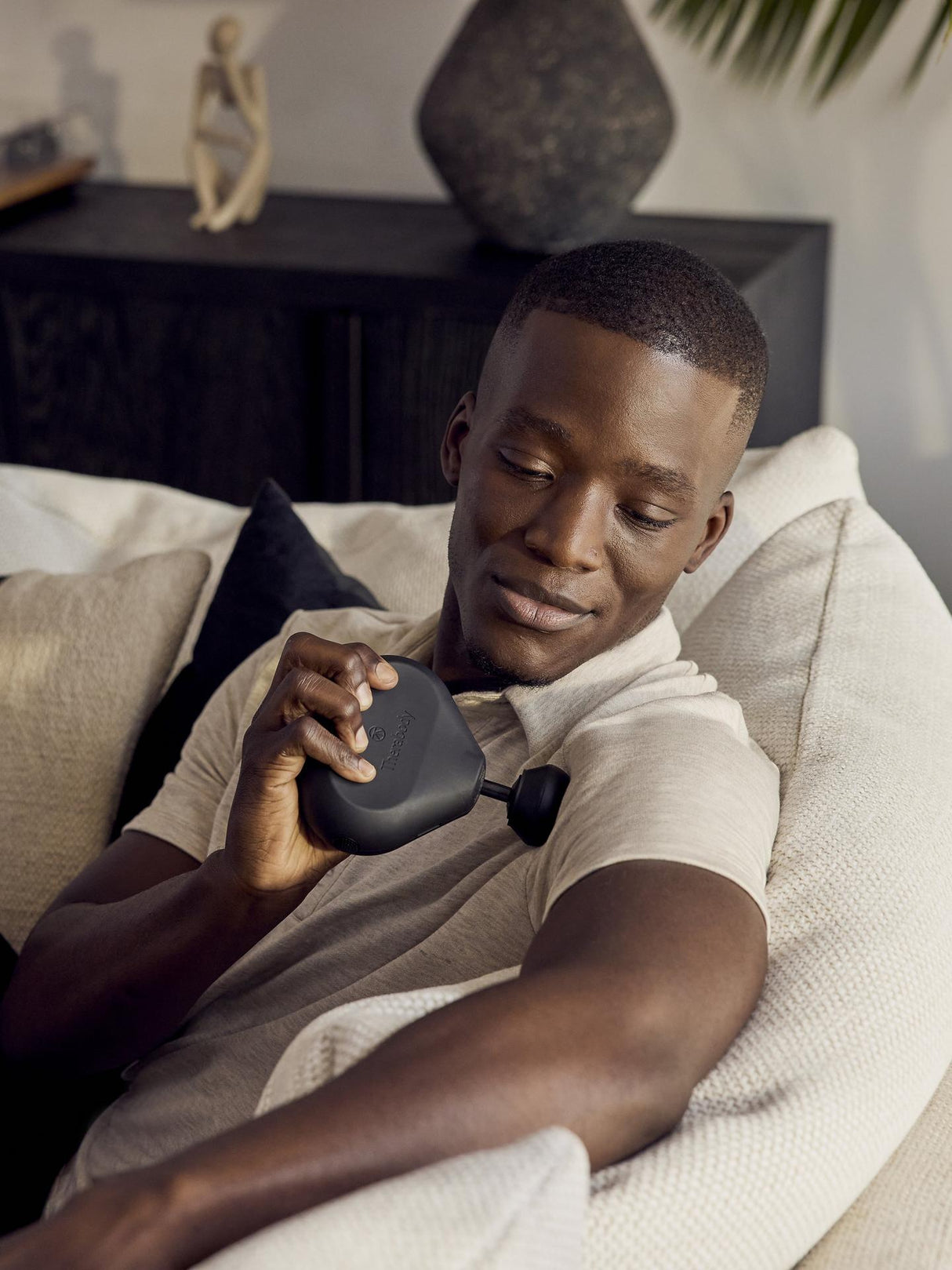 Therabody Theragun 2nd Generation Sports Recovery Mini Massager - Black