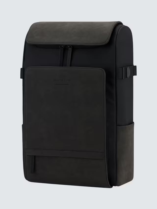Kapten & Son 28L Bali Daypack Black Unisex Backpack with Laptop Compartment
