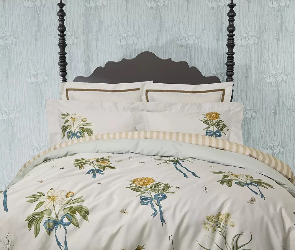 Sanderson x Giles Deacon Cupid's Beau Duvet Cover Set - Multi - King Size