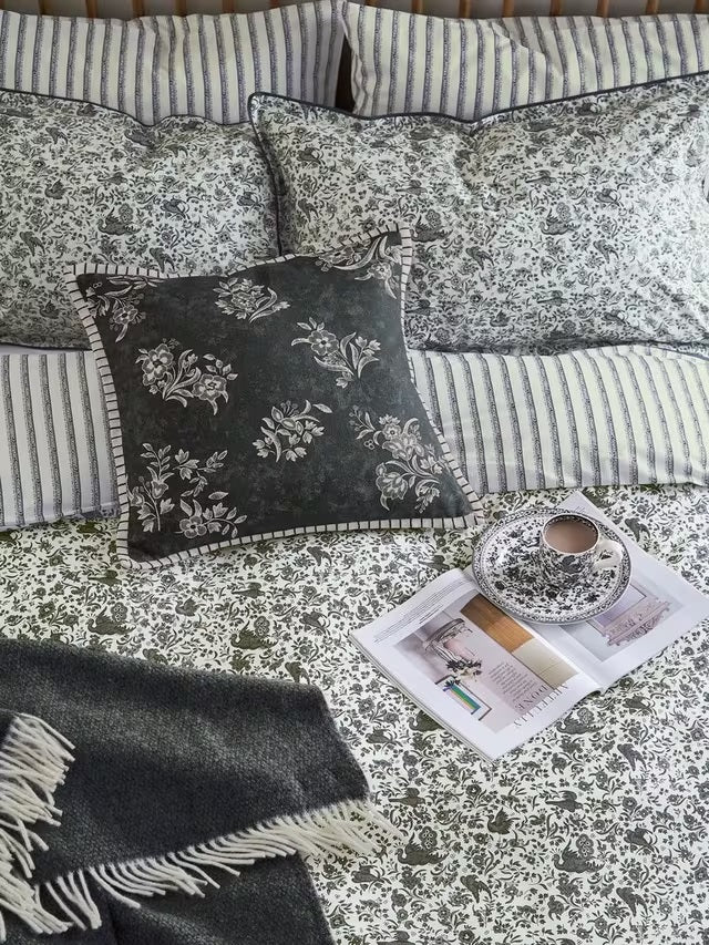 Burleigh x Bedeck Regal Peacock Cotton Percale Grey Duvet Cover Set - King - Kazoop 