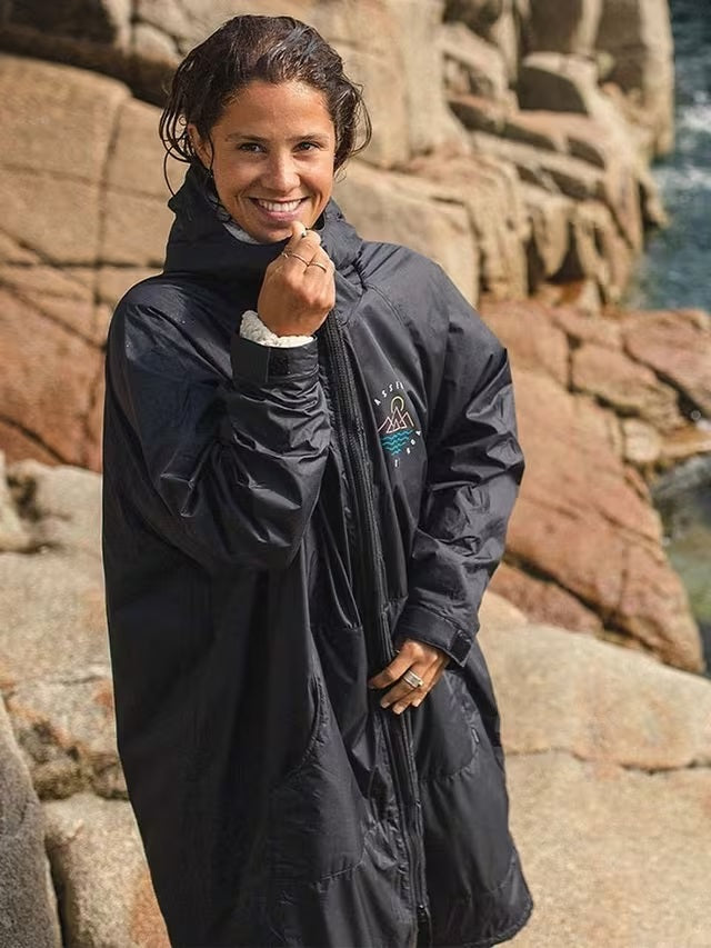 Passenger Escapism Unisex Changing Robe Fleece Lined Jacket - Black - XS