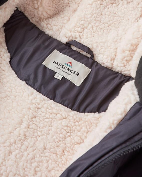 Passenger Women's Kinsey Water Repellent Quilted Coat - Black - Size M
