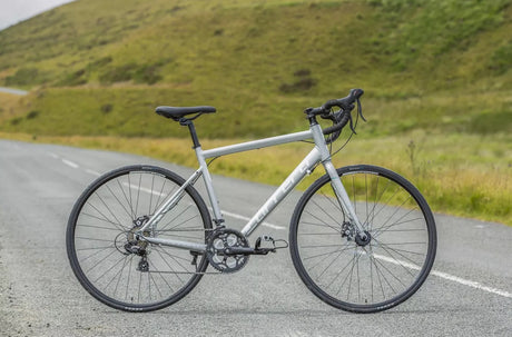 Carrera Zelos Womens 14-Speed Alloy Road Bike - Medium 48cm Frame - Silver