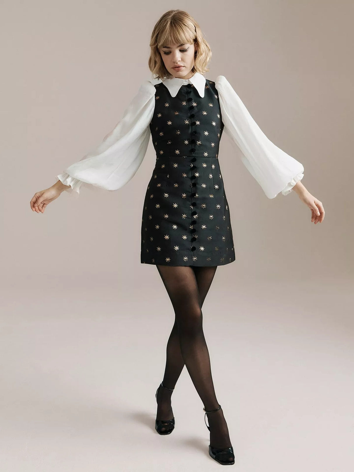 Queens of archive Mari Star Brocade Black/White Baloon Sleeve Mini Dress - M