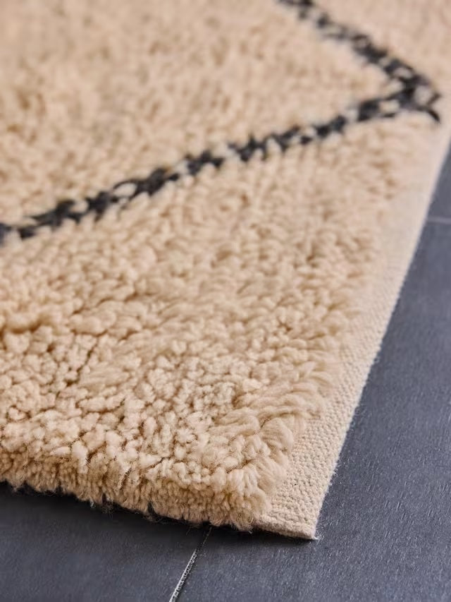 MADE Mona Geometric Diamond Shaggy Wool Blend Rug 170 x 120cm - White/Black - Kazoop 