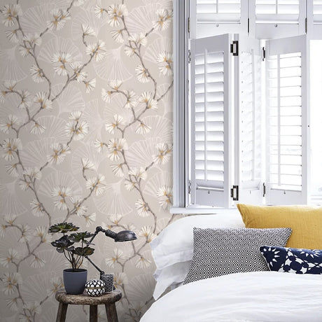 Jane Churchill Floral J183W-01 Snow Flower Wallpaper L10m x W52cm - Natural - Kazoop 