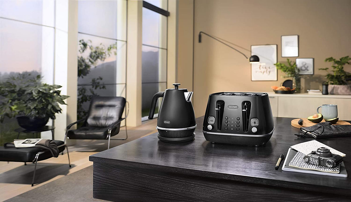 De'Longhi KBIN3001.BK Distinta X 1.7L Kettle with 360 Swivel Base - Black