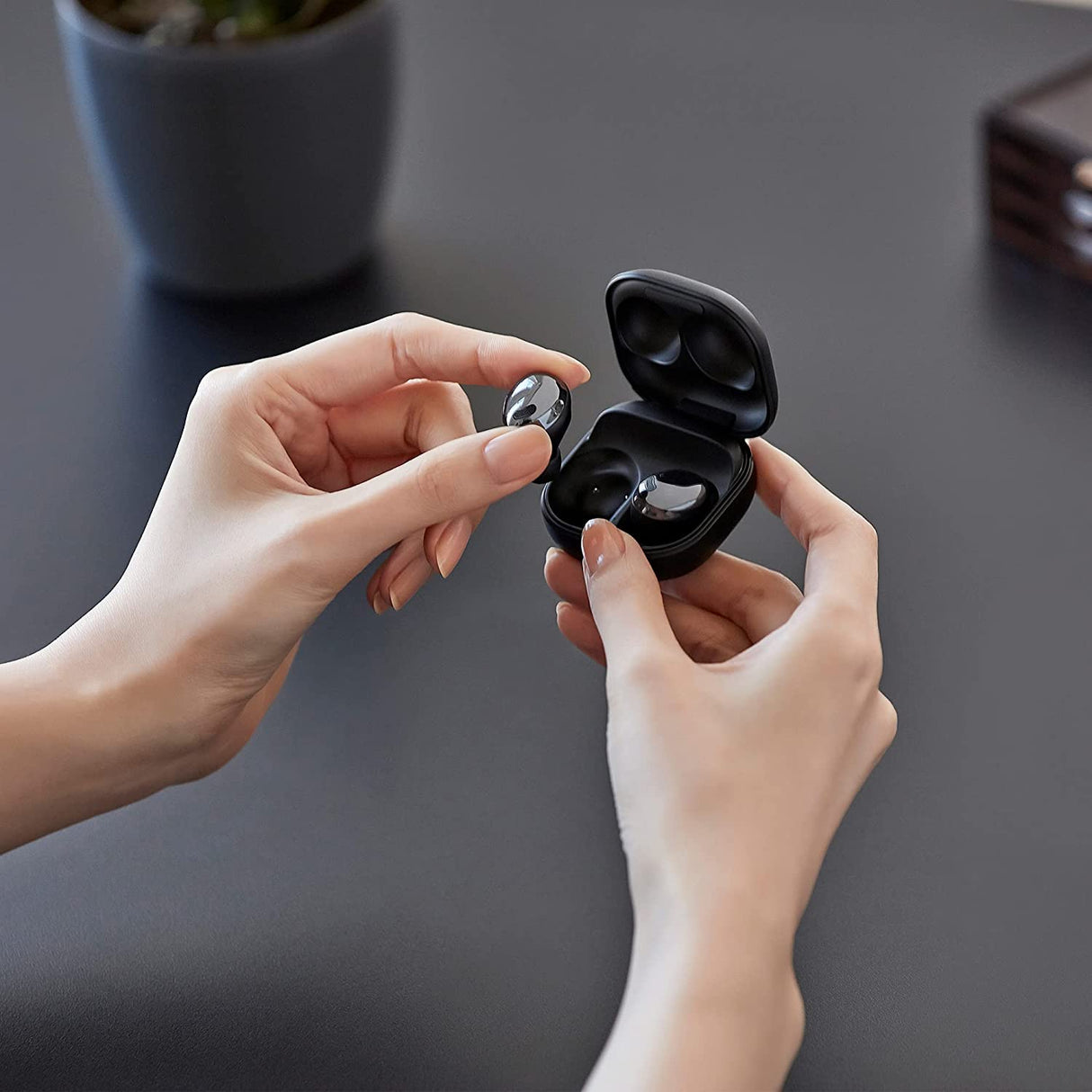 Samsung Galaxy Buds Pro Wireless Noise-Cancelling Headphones Phantom Black