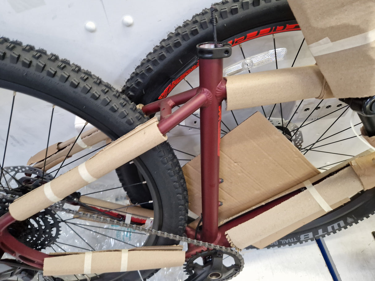 Carrera Fury 2025 Front Suspension 10-Speed Mountain Bike - Red - Medium