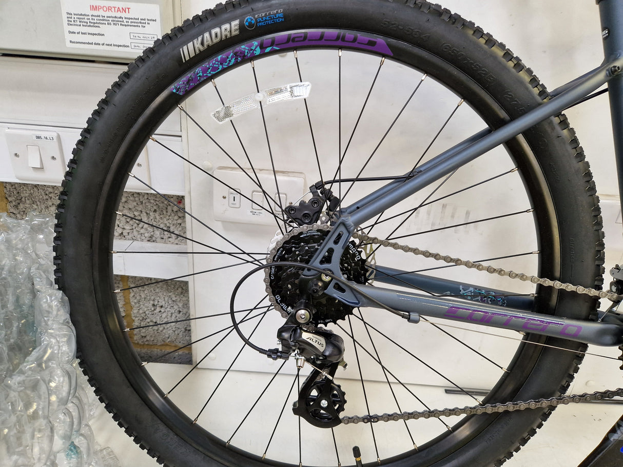 Carrera Vengeance Womens 16-Gears Alloy Mountain Bike - Grey - 16" Medium
